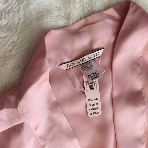 Ruffle Edge Satin Robe - Picture 2 of 7